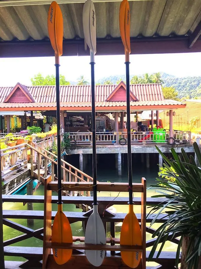Mangrove House Lanta Old Town 호텔 란타섬 게스트하우스 코란타