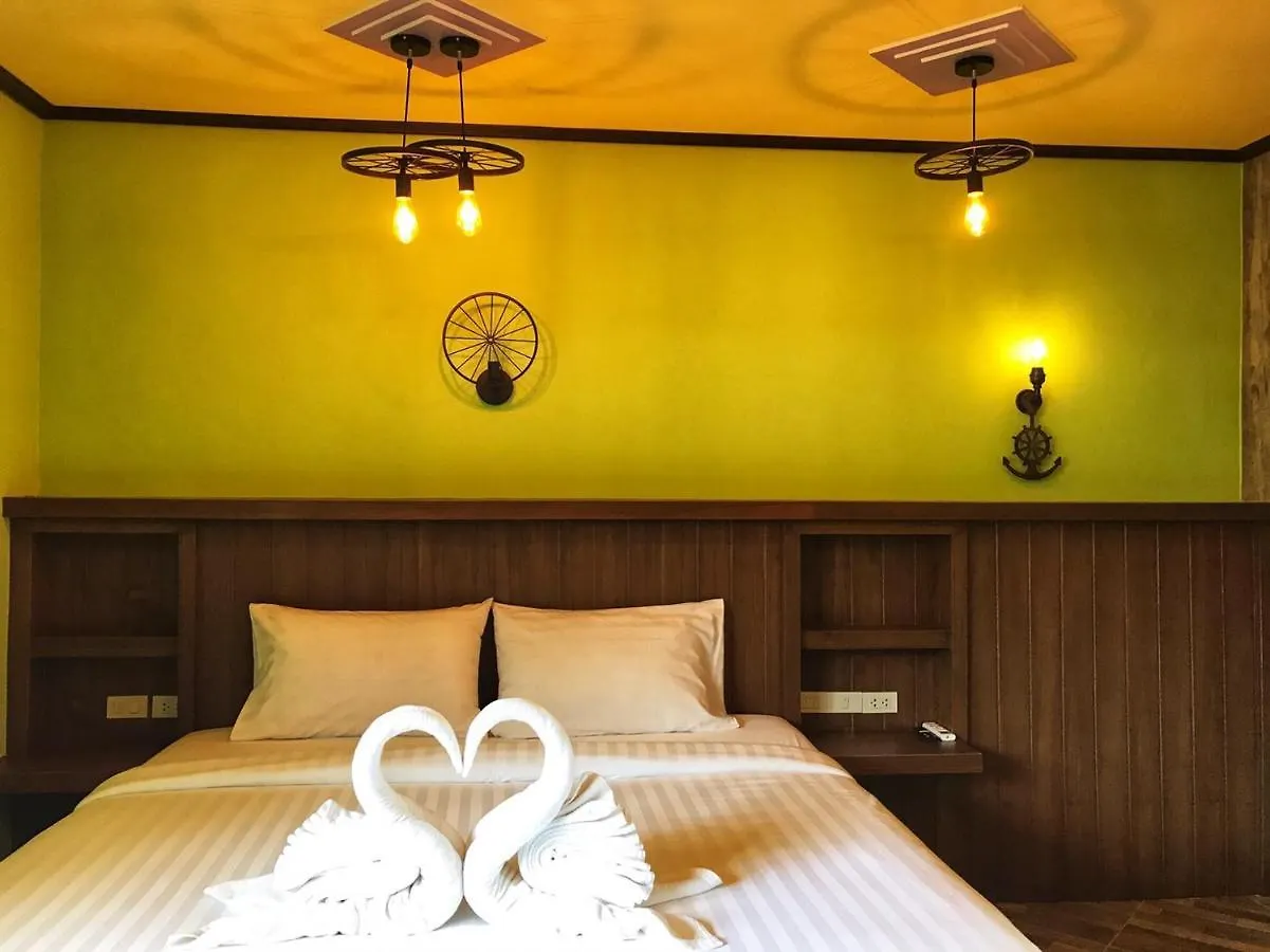 Mangrove House Lanta Old Town 호텔 란타섬 2*, 코란타 태국